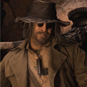 Meet your Posher, Lesli